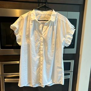 BIRDS OF PARADIS | TROVATA S/S Button-Down with Ruffle Sleeve detail